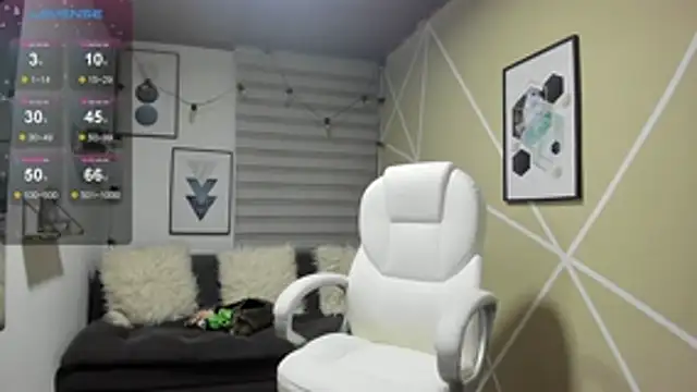 Snapshot of Enma__clark chatting on 02/09/26, 04:10 Enma clark online show from 02/09/26, 04:10