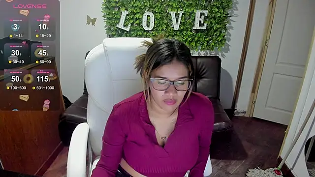 Enma  clark online show from 03/12/25, 07:04