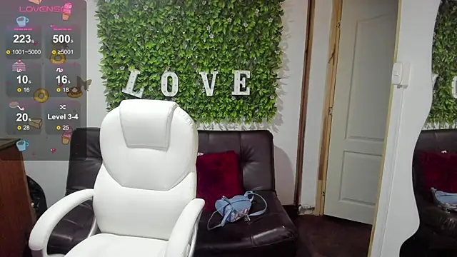 Enma  clark online show from 03/10/25, 07:18