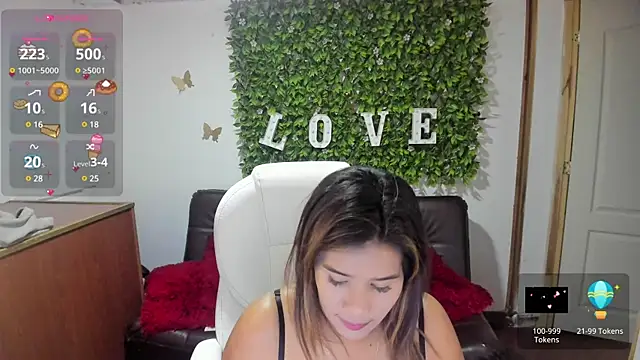 Enma  clark online show from 03/03/25, 07:07