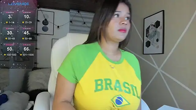 Snapshot of Enma__clark chatting on 02/20/26, 06:26 Enma clark online show from 02/20/26, 06:26