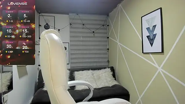 Enma  clark online show from 12/15/25, 04:07