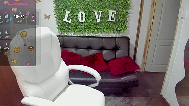 Enma  clark online show from 03/18/25, 10:26