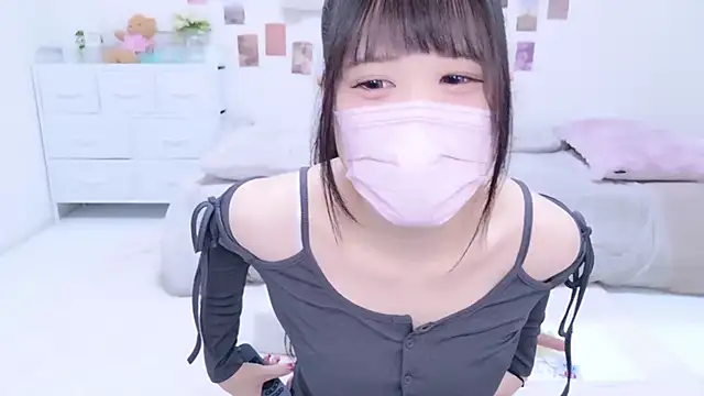 Snapshot of Rico-pin chatting on 10/17/25, 03:03 Rico-pin online show from 10/17/25, 03:03