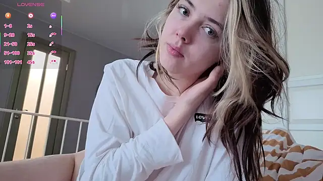 Vanessa Walters online show from 03/11/26, 04:17