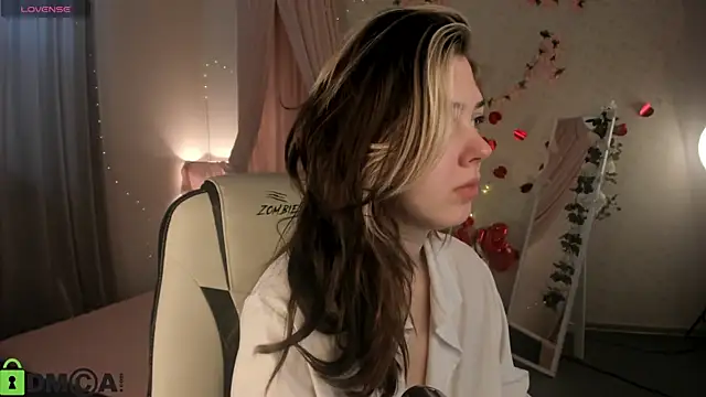 Vanessa Walters online show from 03/19/26, 03:17