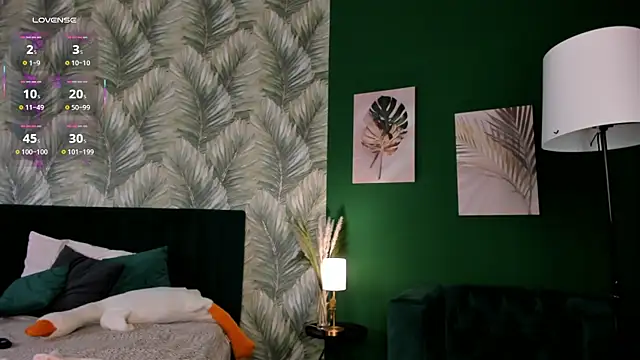 Snapshot of Vanessa_Walters chatting on 10/04/25, 02:57 Vanessa Walters online show from 10/04/25, 02:57