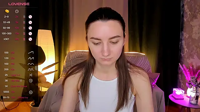 annacooleman online show from 10/08/25, 02:24