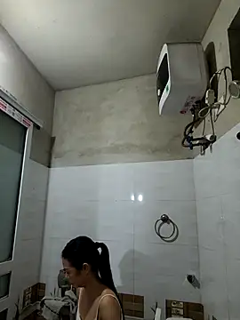 Snapshot of Tinease chatting on 09/20/25, 10:37 Tinease online show from 09/20/25, 10:37