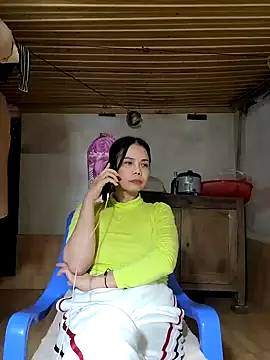 Snapshot of Tinease chatting on 03/21/25, 07:33 Tinease online show from 03/21/25, 07:33