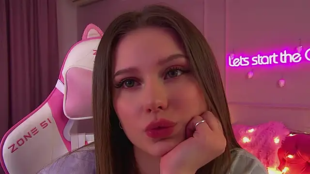 DianaVert online show from 11/30/25, 06:41