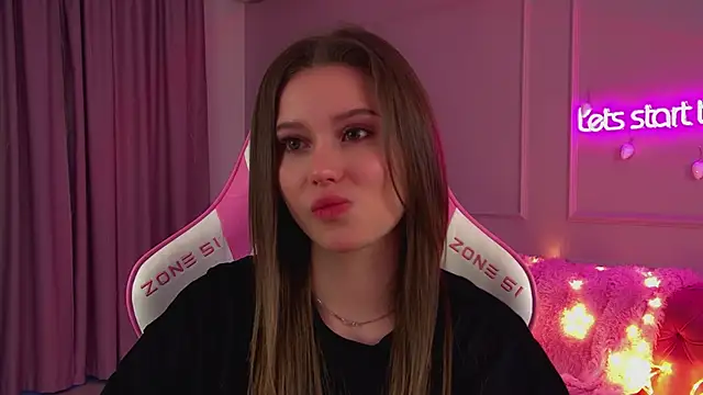 DianaVert online show from 12/17/25, 06:40