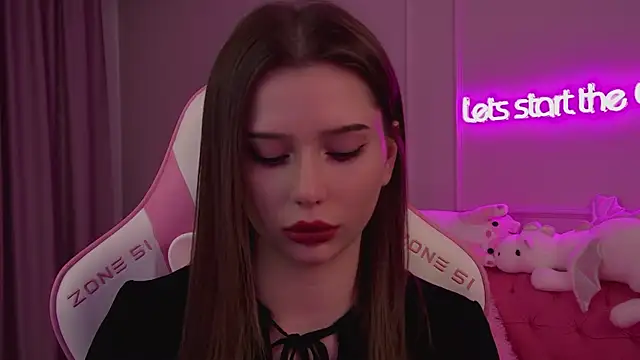 DianaVert online show from 03/18/25, 09:21