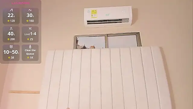 Snapshot of julieta_flower chatting on 10/15/25, 04:26 julieta flower online show from 10/15/25, 04:26