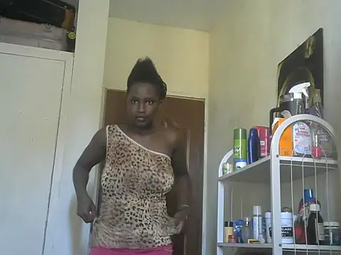 queen-goddess online show from 11/08/25, 02:20