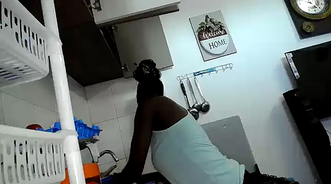 queen-goddess online show from 01/06/25, 01:19