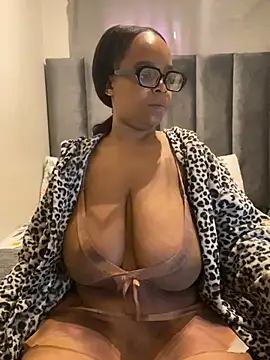 Saggy areola95 online show from 07/15/26, 08:21
