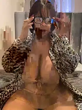 Saggy areola95 online show from 06/18/26, 12:32