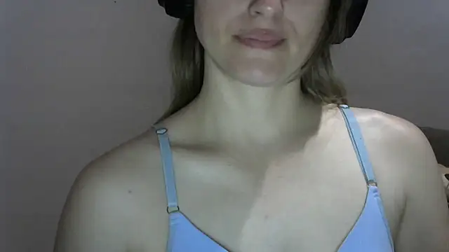 branca18hot online show from 10/21/25, 09:25