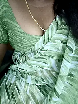 Snapshot of tamil_subha69 chatting on 02/25/25, 11:15 tamil subha69 online show from 02/25/25, 11:15