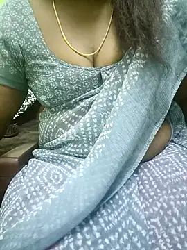 Snapshot of tamil_subha69 chatting on 03/05/25, 08:32 tamil subha69 online show from 03/05/25, 08:32