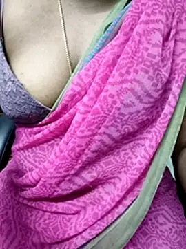 Snapshot of tamil_subha69 chatting on 06/26/26, 05:57 tamil subha69 online show from 06/26/26, 05:57