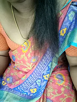 Snapshot of tamil_subha69 chatting on 03/01/25, 02:44 tamil subha69 online show from 03/01/25, 02:44