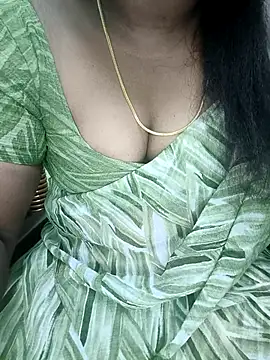 Snapshot of tamil_subha69 chatting on 02/24/25, 10:58 tamil subha69 online show from 02/24/25, 10:58