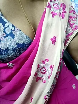 Snapshot of tamil_subha69 chatting on 06/20/26, 11:54 tamil subha69 online show from 06/20/26, 11:54