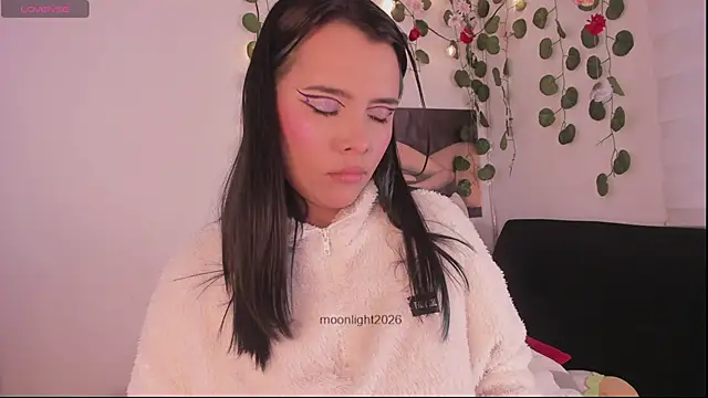 moonliiiight1 online show from 02/16/26, 11:02