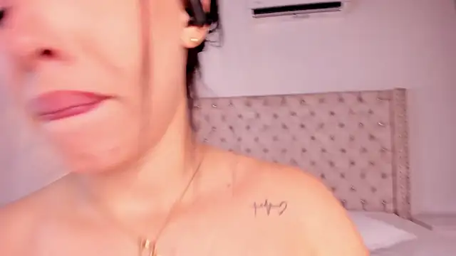 Maya Bluee online show from 02/03/26, 06:22