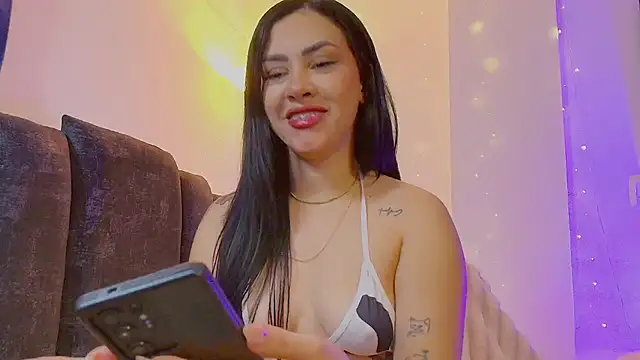 Maya Bluee online show from 05/07/26, 08:23