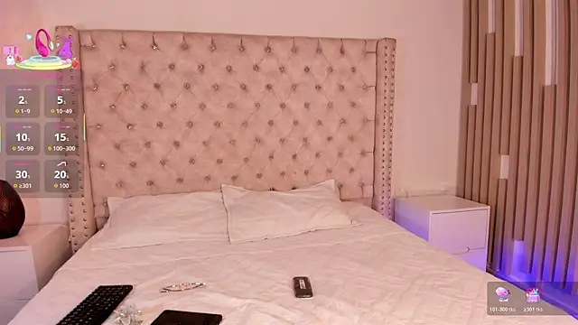 Maya Bluee online show from 12/15/25, 03:45