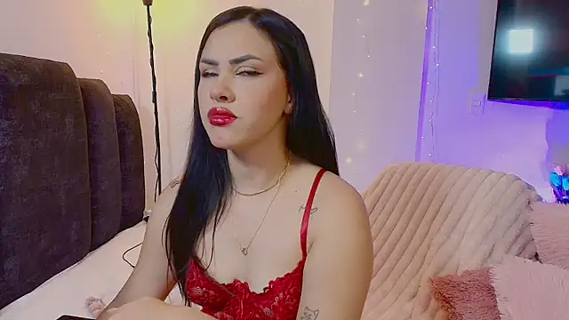 Maya Bluee online show from 05/06/26, 08:13
