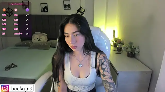 Beck jones online show from 10/23/25, 03:21