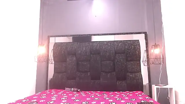 AndreaGil  online show from 10/22/25, 11:53