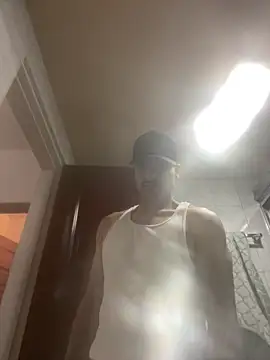 Snapshot of Enferma_Sexual05 chatting on 04/14/26, 01:10 Enferma Sexual05 online show from 04/14/26, 01:10