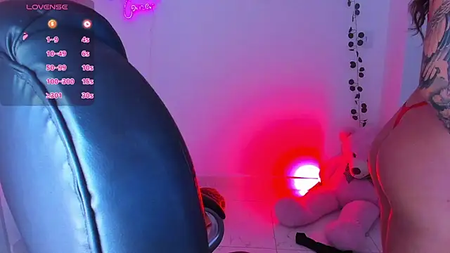 ellarosee  online show from 03/27/26, 06:31