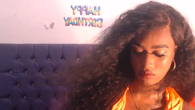 Queennwenn online show from 11/02/25, 12:37