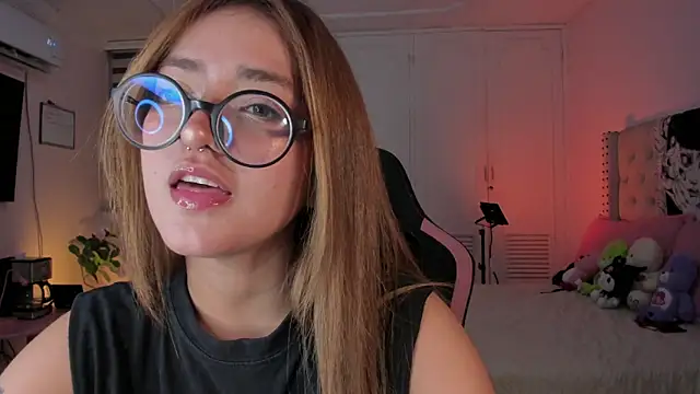 SweetJennaa online show from 10/01/25, 02:17