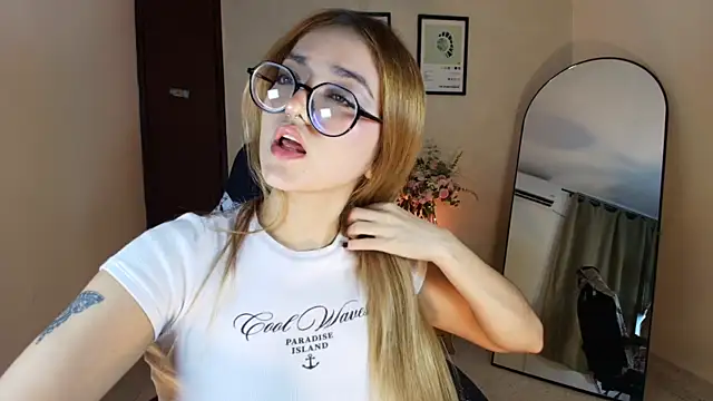 SweetJennaa online show from 06/30/26, 03:06