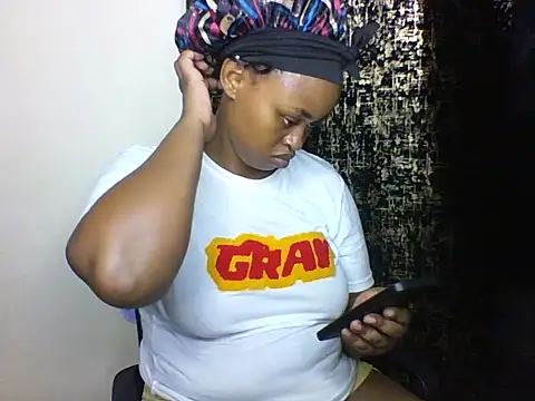 Candii wet  online show from 03/11/25, 05:13