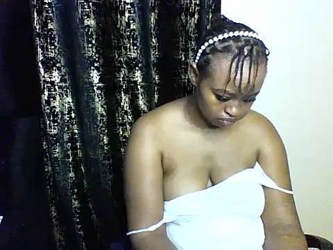 Candii wet  online show from 09/17/25, 11:40