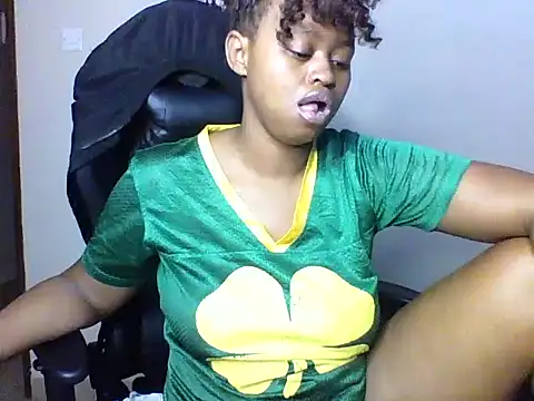 Candii wet  online show from 11/13/25, 04:55