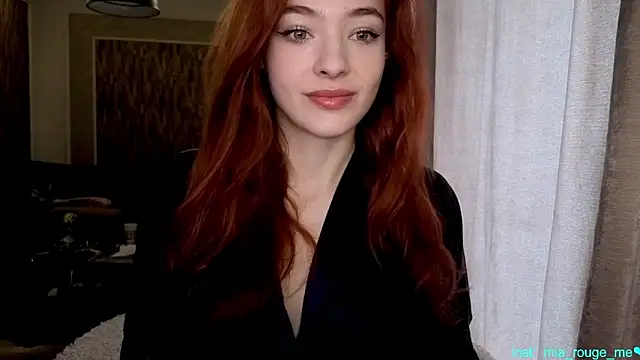 Snapshot of MiaRouge chatting on 01/07/26, 08:41 MiaRouge online show from 01/07/26, 08:41