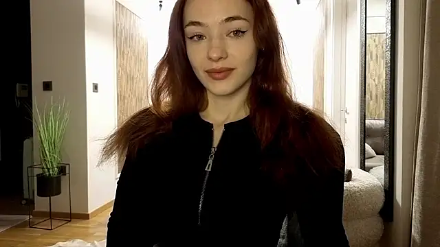 MiaRouge online show from 12/16/25, 02:49