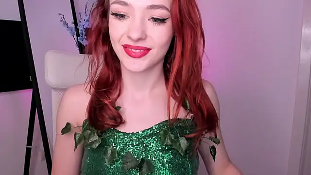 Snapshot of MiaRouge chatting on 01/30/25, 06:24 MiaRouge online show from 01/30/25, 06:24