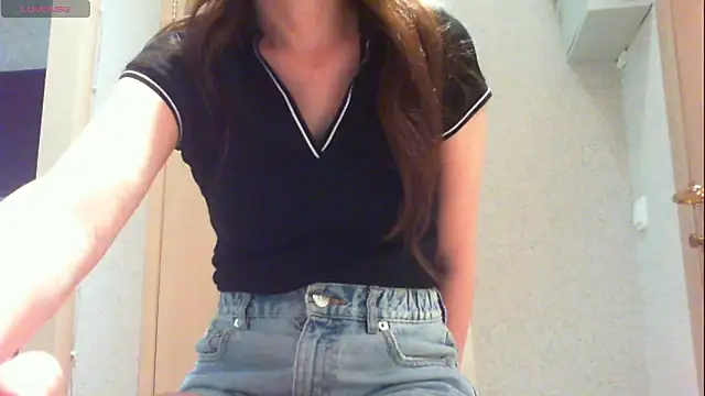 Snapshot of khu_yam chatting on 09/28/25, 11:17 khu yam online show from 09/28/25, 11:17