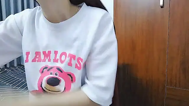 Snapshot of Cindy--Cici chatting on 03/19/25, 01:21 Cindy--Cici online show from 03/19/25, 01:21