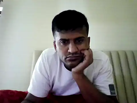 long hoggy online show from 12/18/25, 09:14